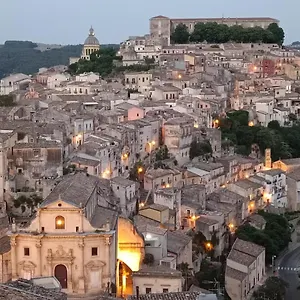 casa-vacanze-bella-vista-ragusa.sicilyhotelsitaly.net/