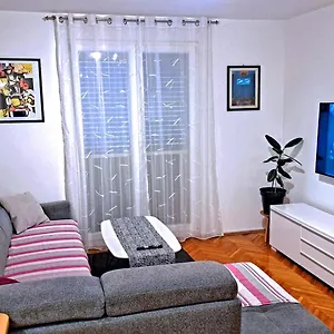 pula-city-centre-apartment.pula-hotels.org/