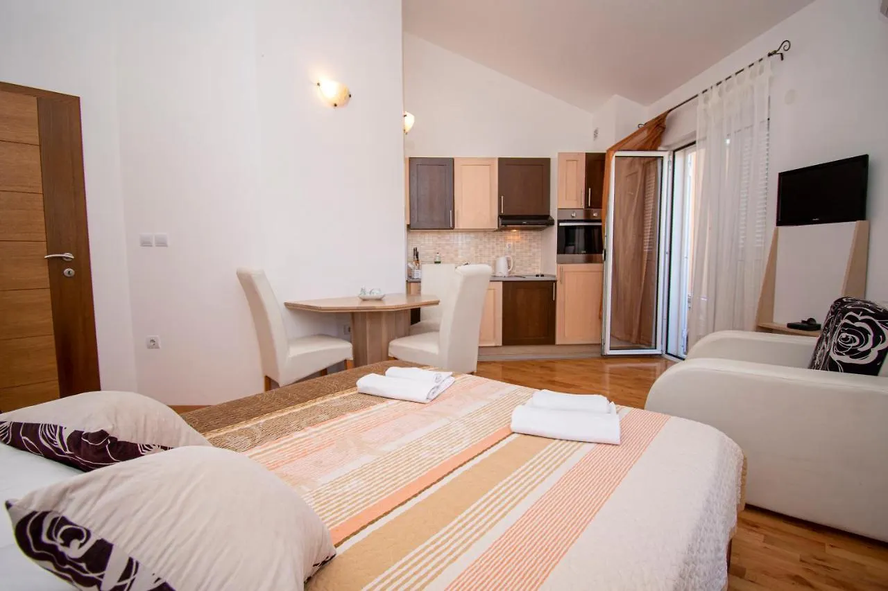 Lotusapart Premantura Apartment